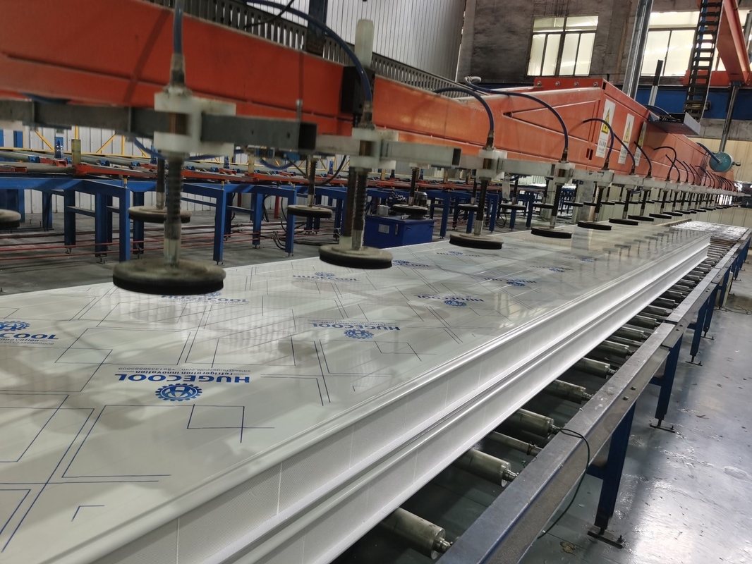 Customizable Thickness PIR Panels for Large Logistics Warehouse 120mm 150mm 180mm 200mm